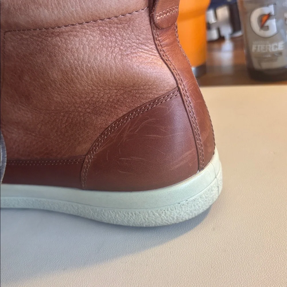 ECCO Men's Tan/Brown Leather Chukka Boots